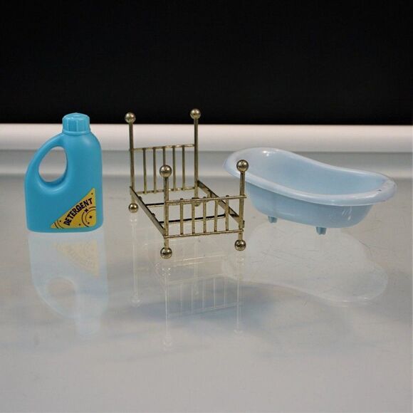 Vintage Child Play Toys Furniture Daybed Bath Tub Laundry Detergent Lot Of 3 - Picture 2 of 3